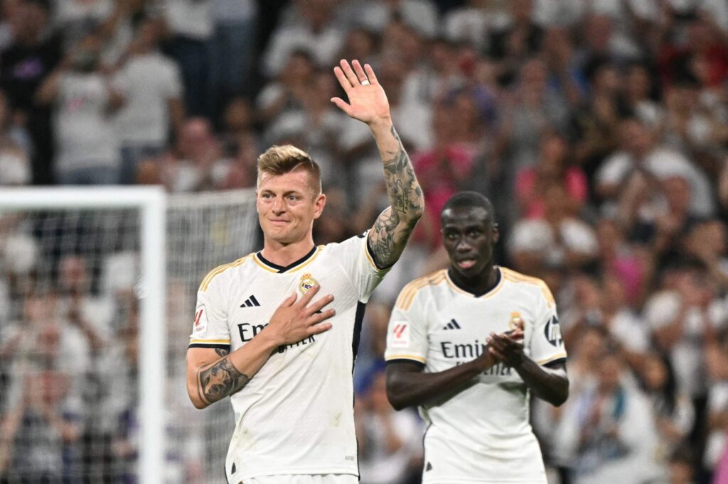 Kroos Saying Goodbye to Real Madrid at the Bernabeu